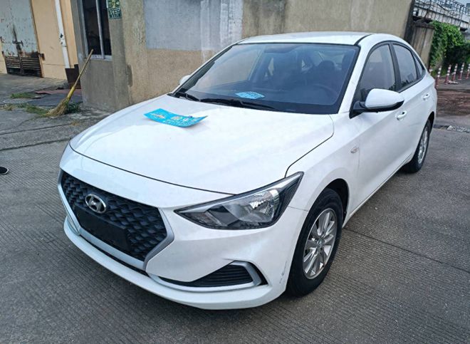 剛拿駕照買二手車練手這輛開了3年的現(xiàn)代悅動合適嗎？kaiyun網(wǎng)站(圖1)