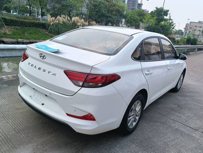 剛拿駕照買二手車練手這輛開了3年的現(xiàn)代悅動合適嗎？kaiyun網(wǎng)站(圖3)