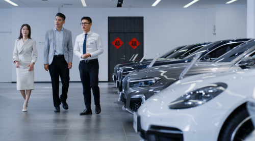 行業(yè)領(lǐng)跑者！卡泰馳認(rèn)證二手車榮獲行業(yè)首個kaiyun網(wǎng)站CQC五星級服務(wù)認(rèn)證(圖2)