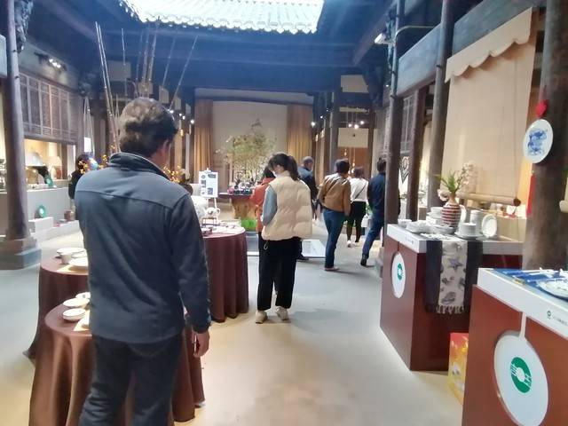 KAIYUN網(wǎng)頁 開云com開辦拍賣業(yè)務需要的條件(圖1)