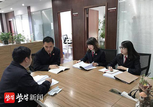 KAIYUN網(wǎng)頁 開云com一場“國際拍賣會(huì)”全場都是演員 正規(guī)資質(zhì)公司搞“假拍賣”斂財(cái)數(shù)百萬(圖1)