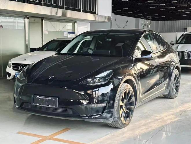 kaiyun網(wǎng)站新車頻繁降價(jià)二手車連續(xù)暴跌新能源二手車流通成難題(圖5)